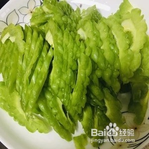 苦瓜嫩炒牛肉