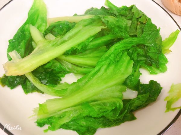 凉拌生菜鸡胸肉