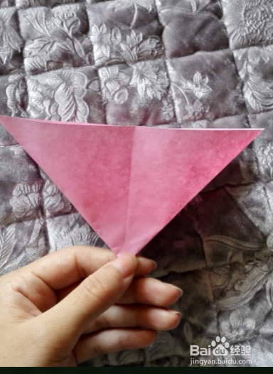 如何折出好看的百合花