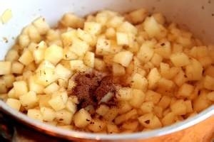 怎么做美味的苹果肉桂卷