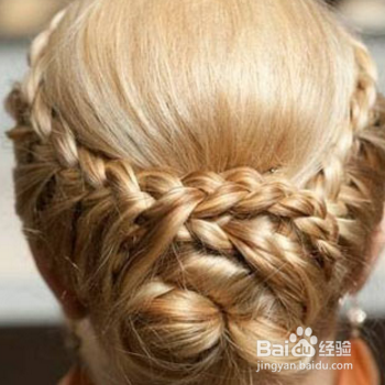 帅气长发如何扎头发