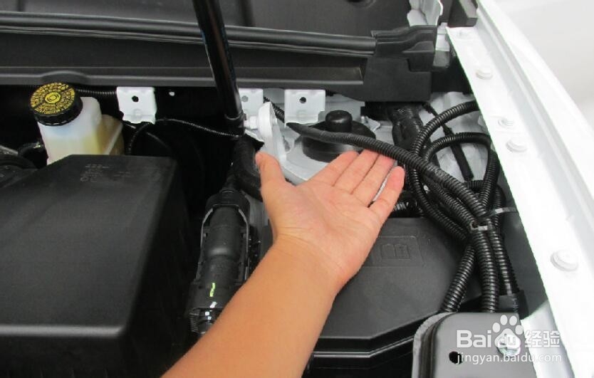 吉利博越脚踏板怎么安装