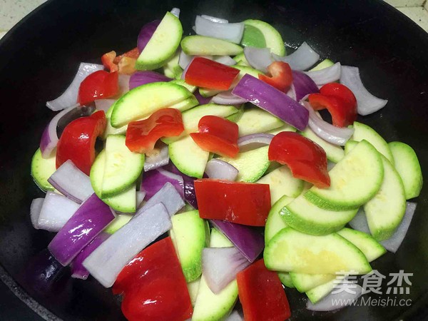 牛肉炒鲜蔬的做法