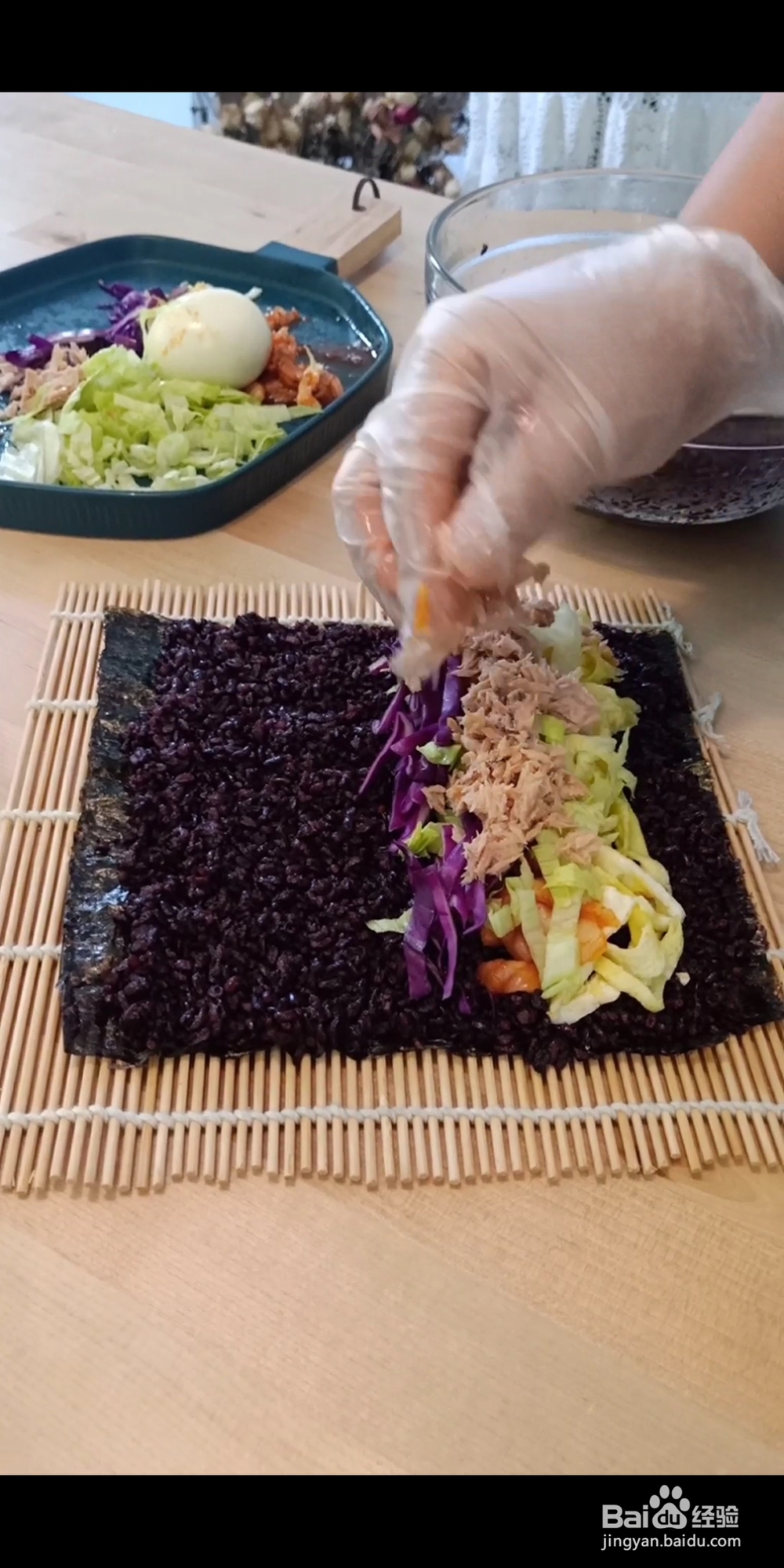 吃光光的黑米金枪鱼紫菜包饭
