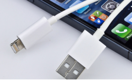 闪电接口检测到液体,然后冲不进去电了