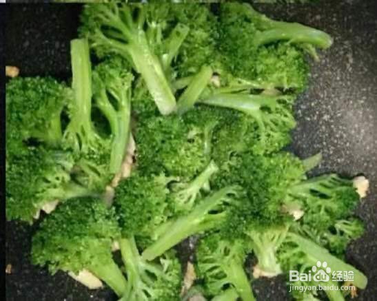 蚝油蒜蓉西兰花的做法