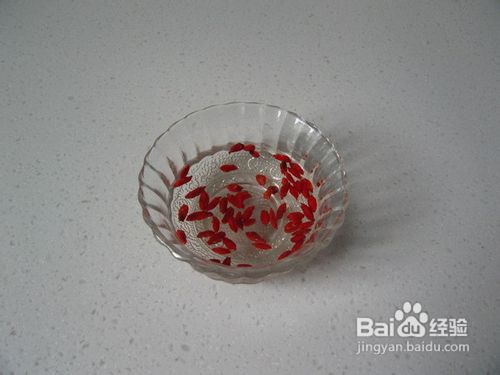 怎么做一道营养汤--缓解秋燥的雪梨排骨汤做法