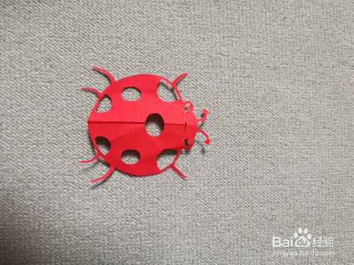 儿童手工剪纸七星瓢虫