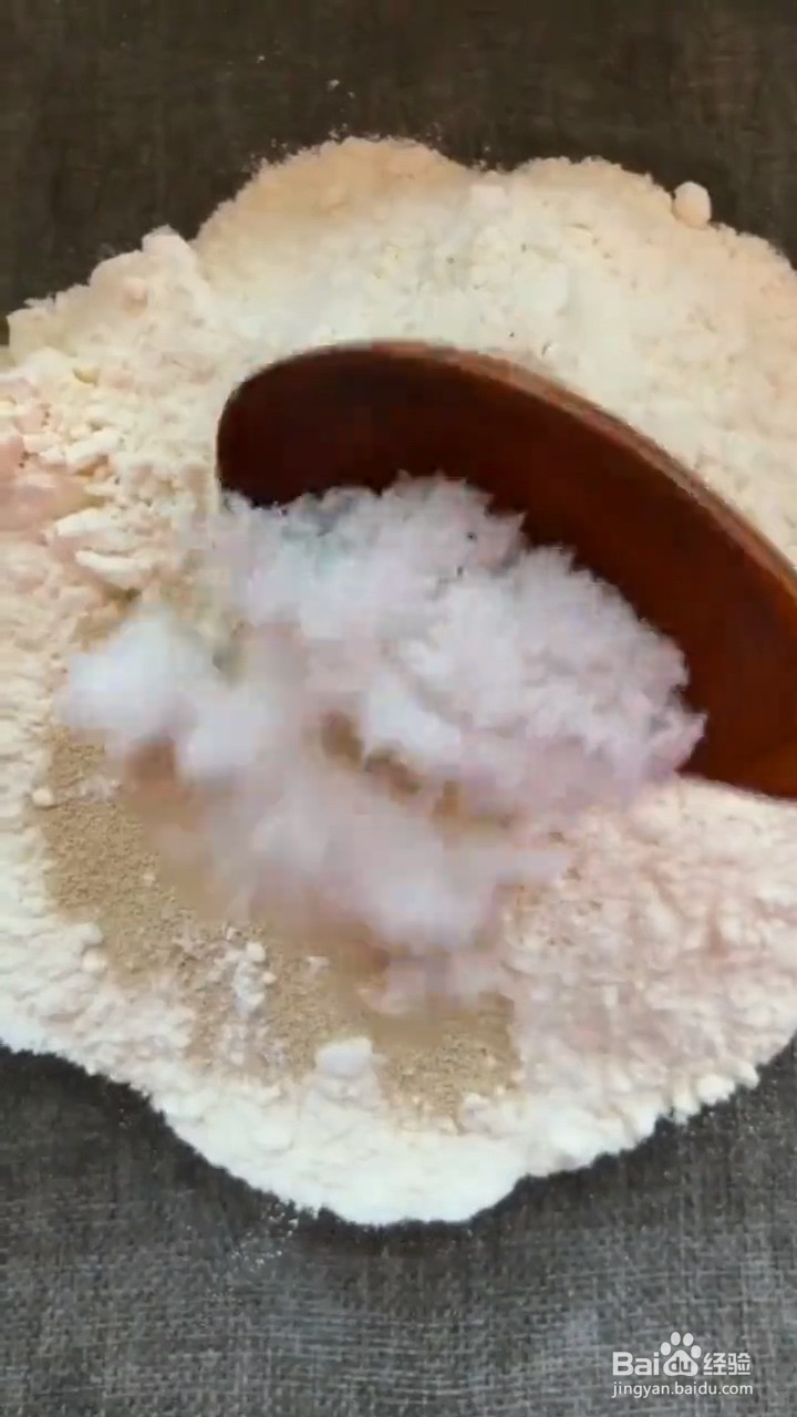 如何制作蜂蜜小馒头