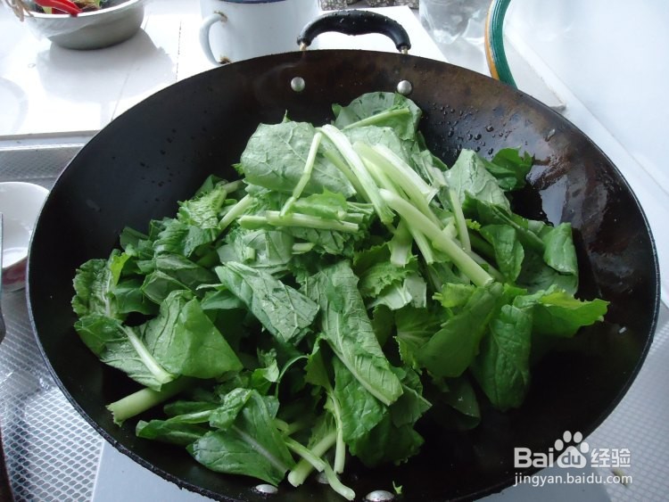 滑子蘑炒小白菜的做法