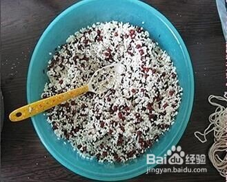 怎样包粽子。