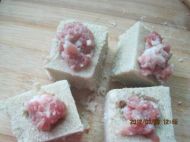 肉蒸冻豆腐的做法