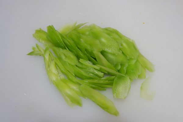 花菇腊肠炒青笋