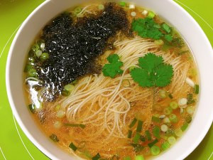 十分钟搞定的热汤面