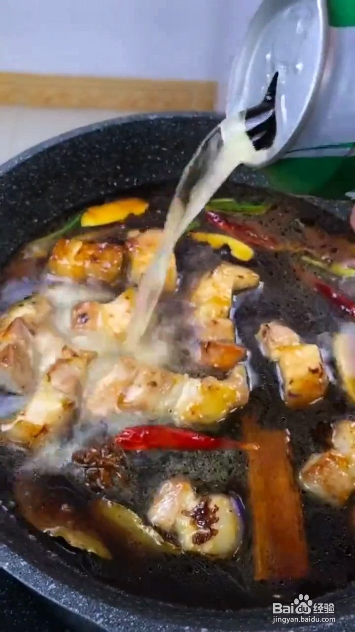 怎么做五花肉烧鹌鹑蛋？