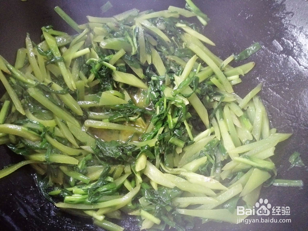 怎样制作莴苣炒韭菜