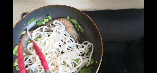 大杂烩炒乌冬面