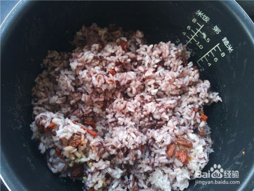 黑米枸杞米饭