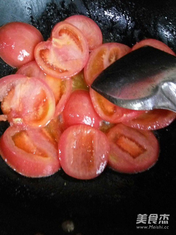 酸汤牛腩的做法