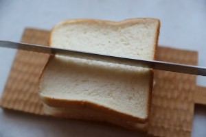 养生食补草莓酸奶冻三明治的做法