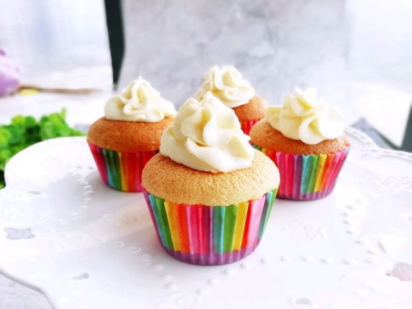 分蛋海绵小蛋糕