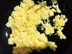 如何做出好吃的鸡蛋酱