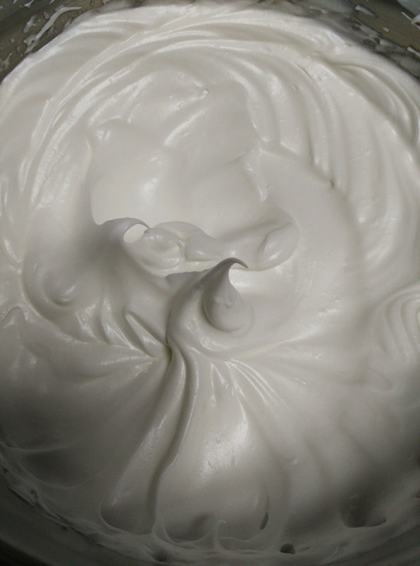 心形红丝绒蛋糕