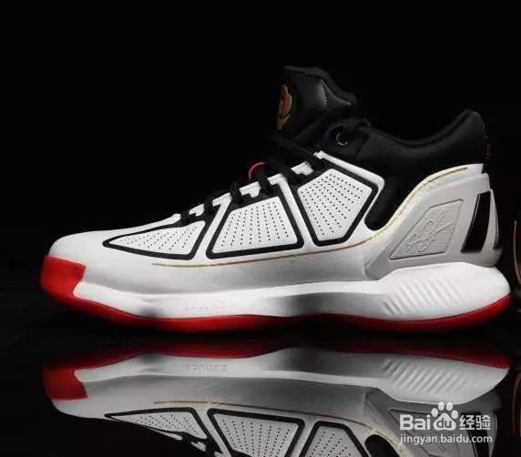 后卫如何正确挑选一双合适的篮球鞋