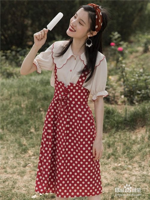 春天，衬衫如何搭配裙子比较清新