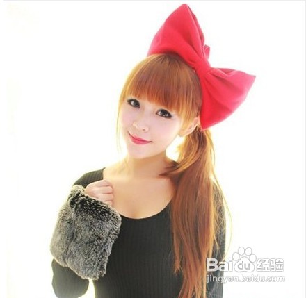 俏丽烟熏红唇妆怎么画