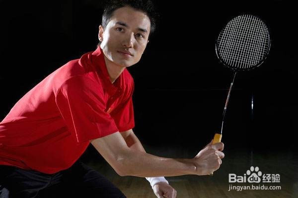 怎样和高个子打羽毛球