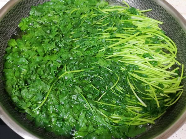 香菜大肉馅饺子