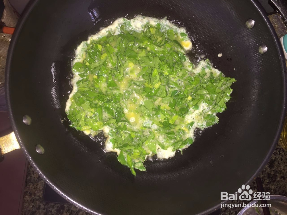 芹菜鸡蛋煎饼的家常做法