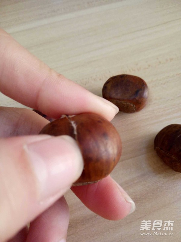 简易剥栗子的做法