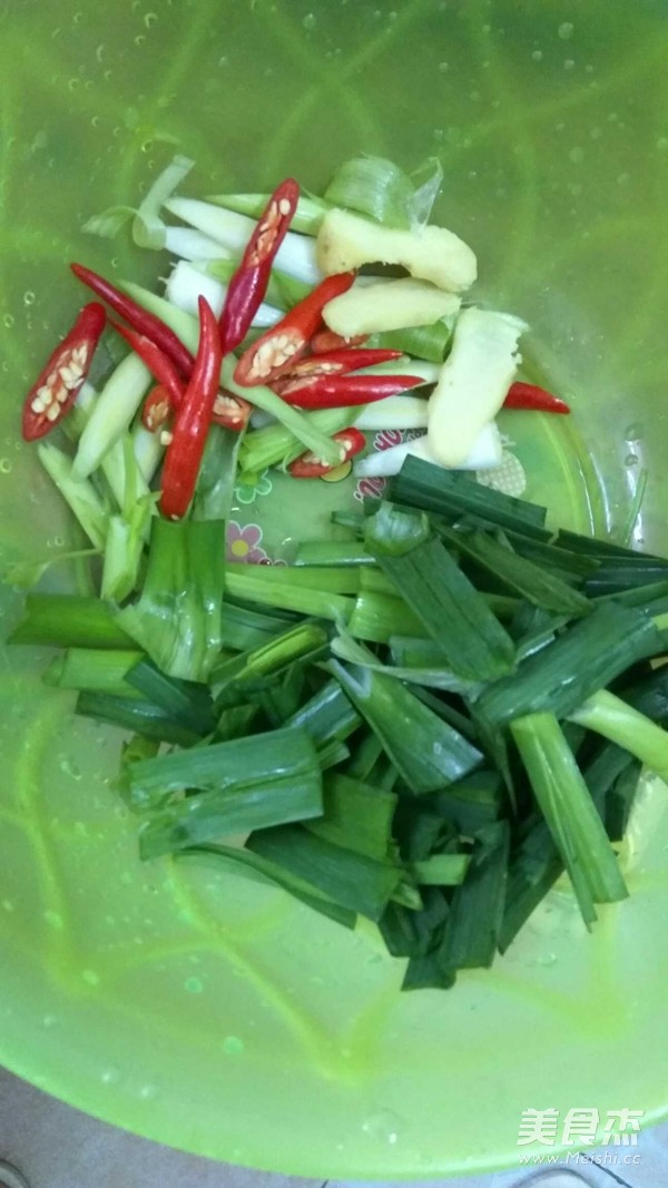 蒜苗腊肉的做法