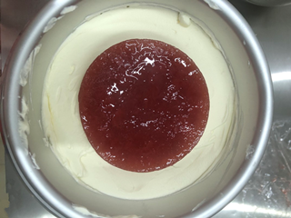 雪域草莓蛋糕怎么做？