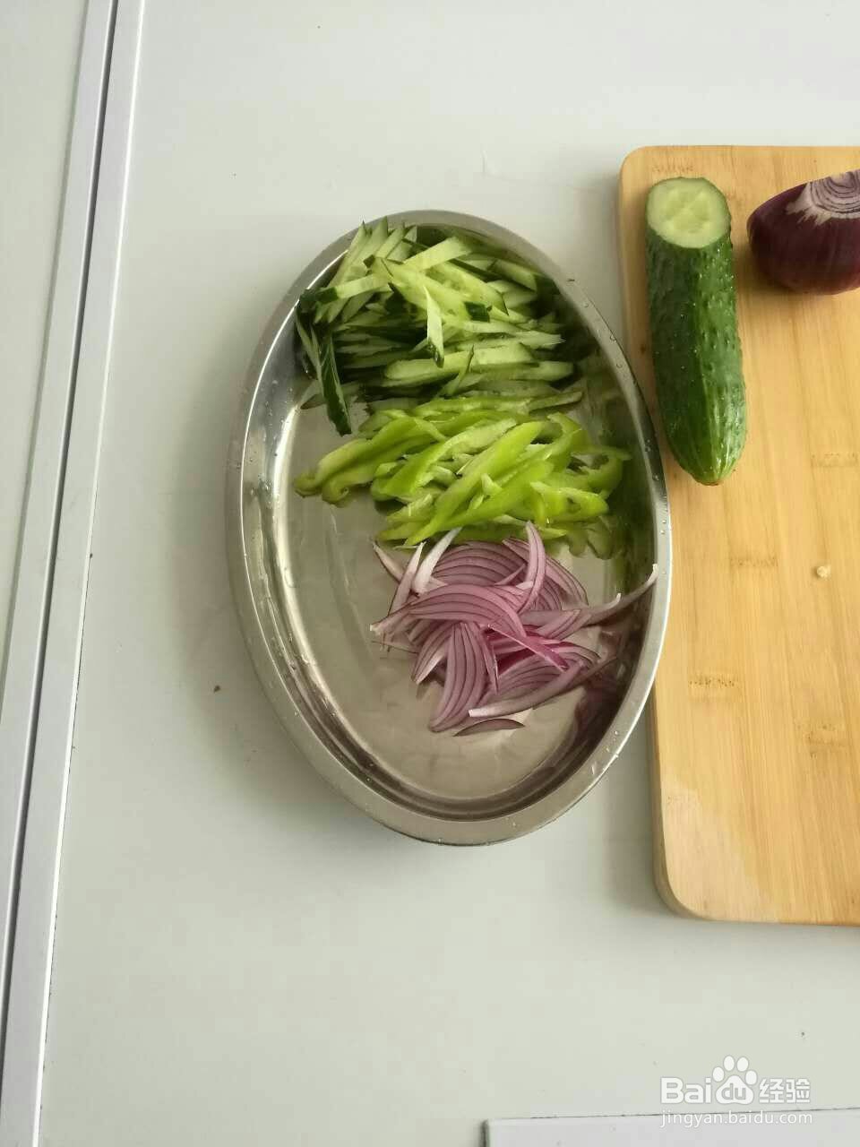 适合懒人做的凉拌豆腐皮
