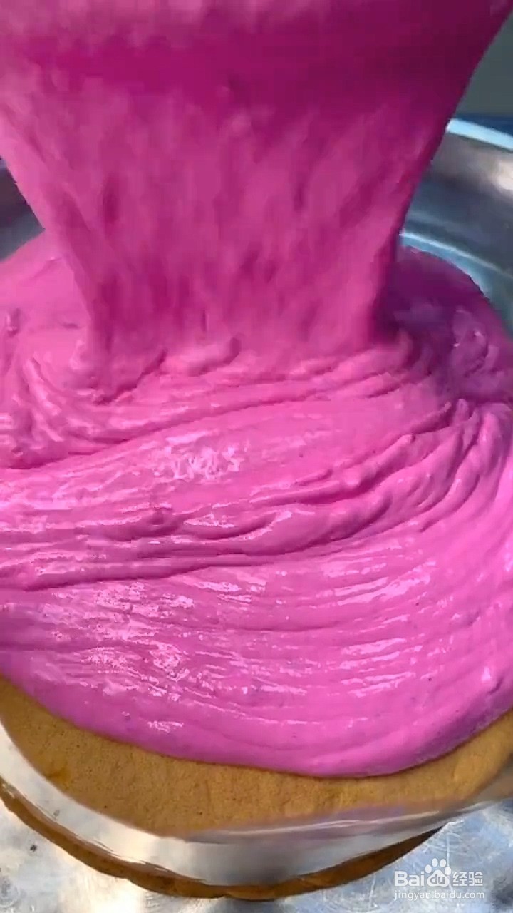如何制作火龙果蛋糕