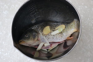 烤箱烤鱼没有锡纸怎么烤，求方法