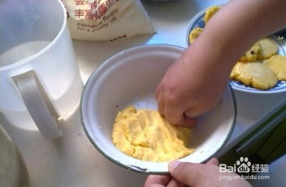 锅贴玉米饼的做法