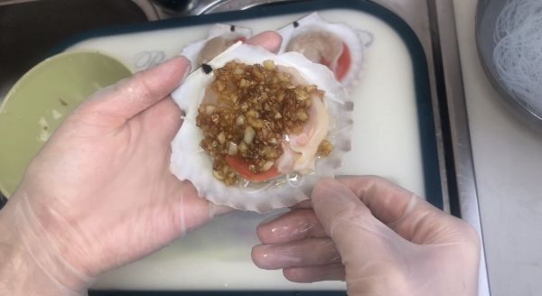 蒜蓉粉丝蒸扇贝