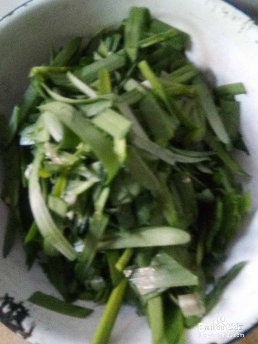 马铃薯丝炒韭菜