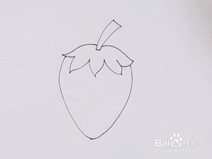 接下来在叶子的下面画出草莓的形状,有一点儿像心形.