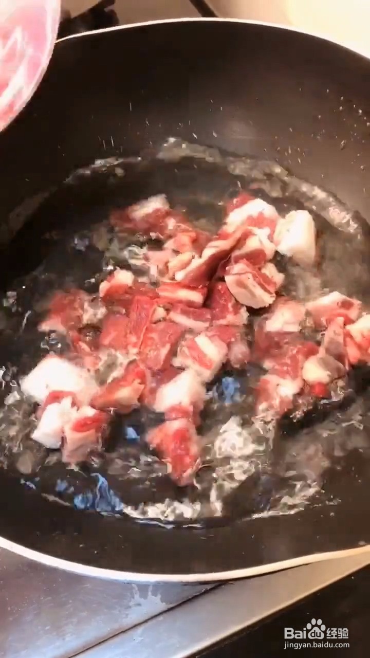 怎样在家正确自制味美的牛肉炖萝卜