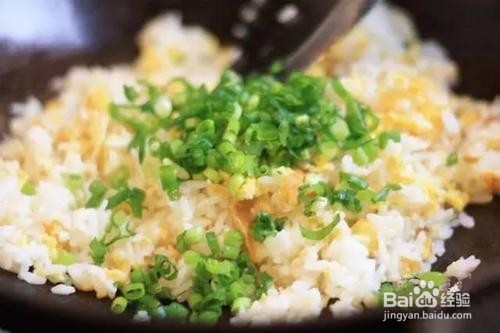 如何做出蛋炒饭