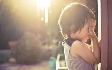 孩子胆小不自信怎么办?