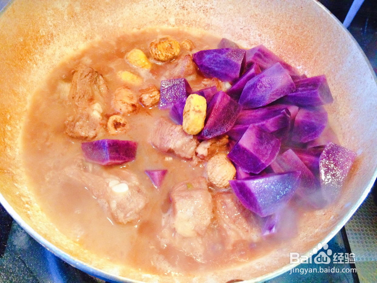 板栗土豆烧排骨的做法