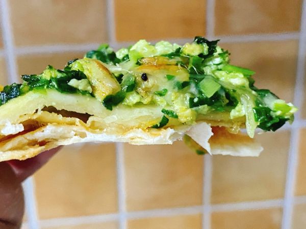 韭菜鸡蛋虾仁饼
