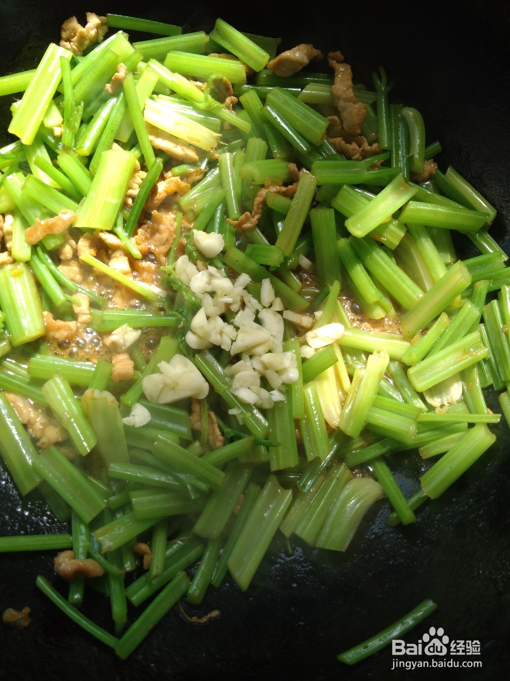猪肉炒芹菜的新技巧