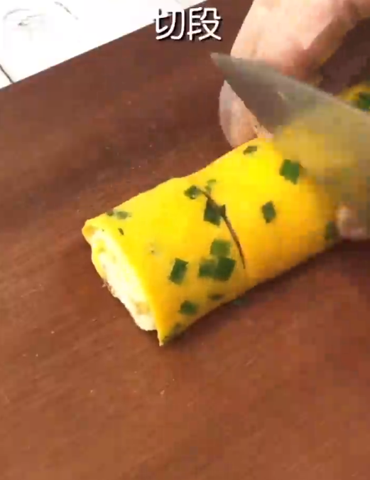 怎样做双色蛋皮卷？